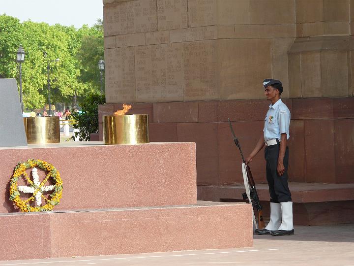 3Porteindedelhi soldat inconnu.JPG
